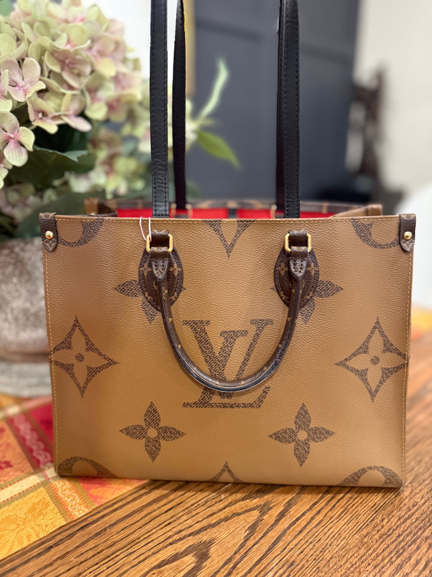 Louis Vuitton OnTheGo MM