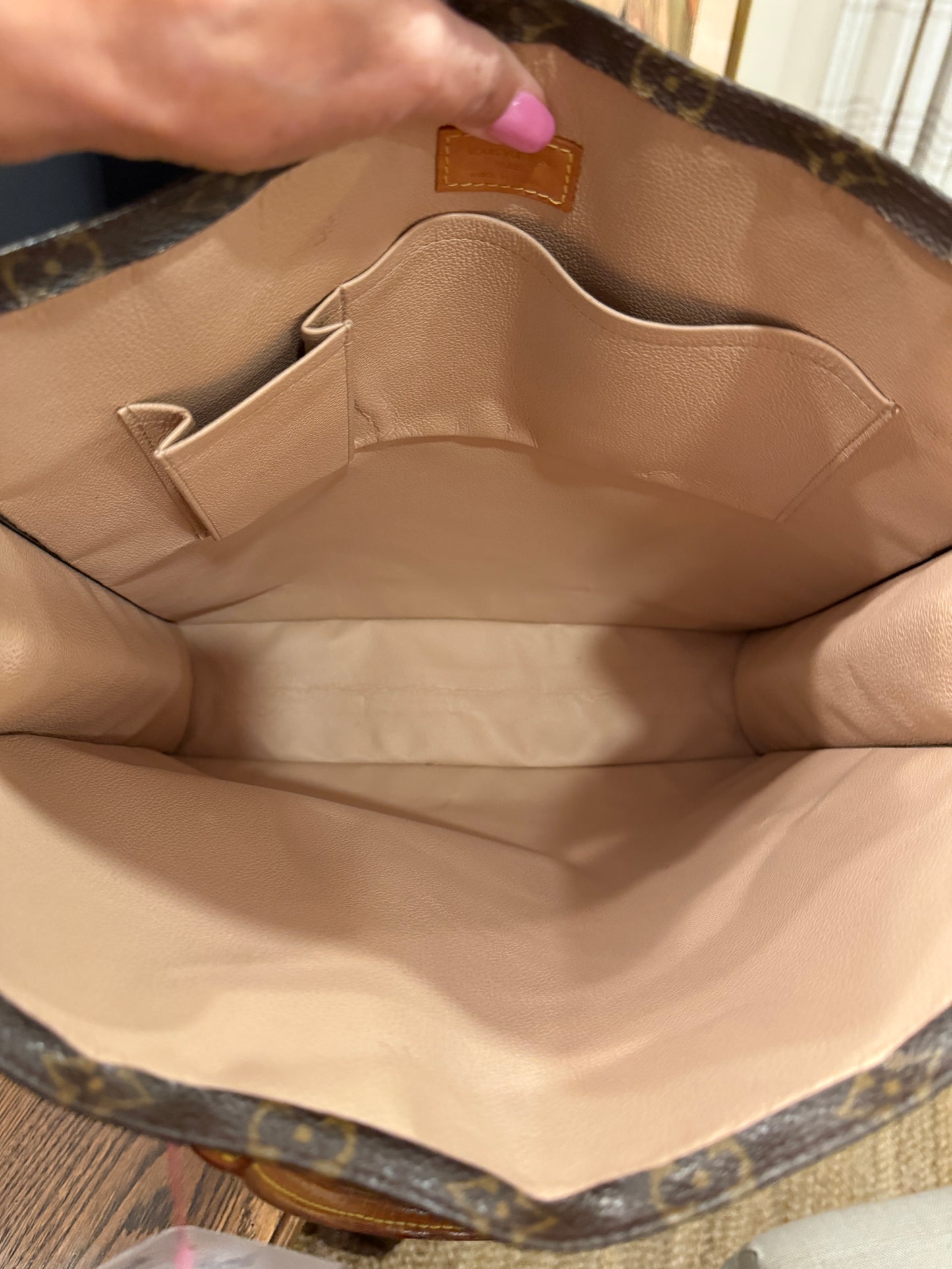 Louis Vuitton Sac Plat