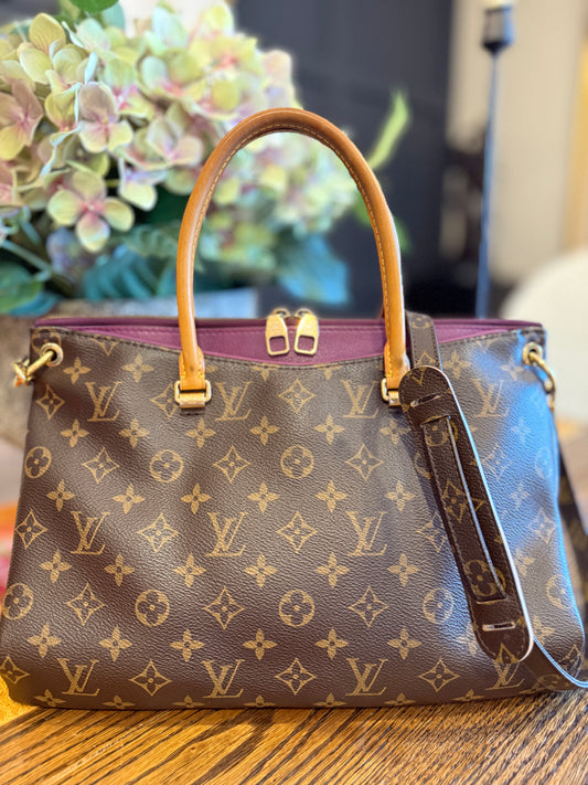 Louis Vuitton Pallas MM