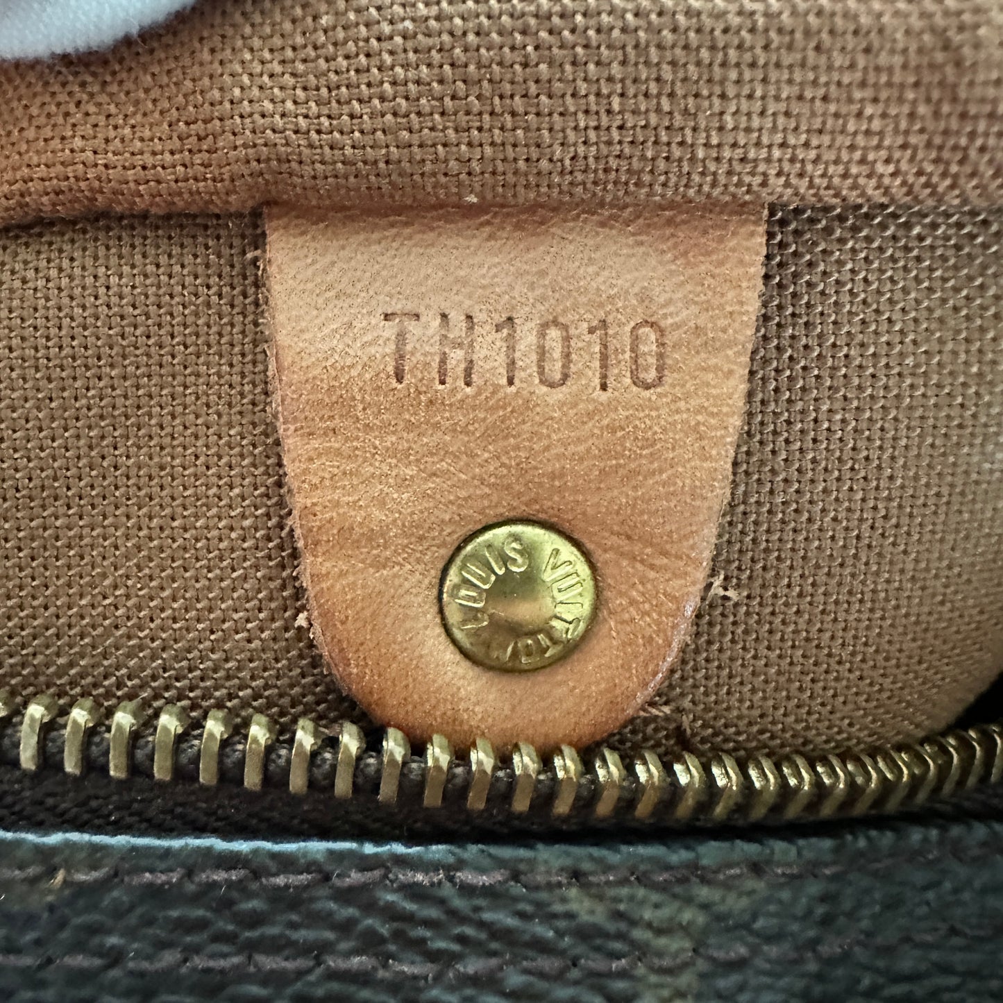 Louis Vuitton Speedy 30