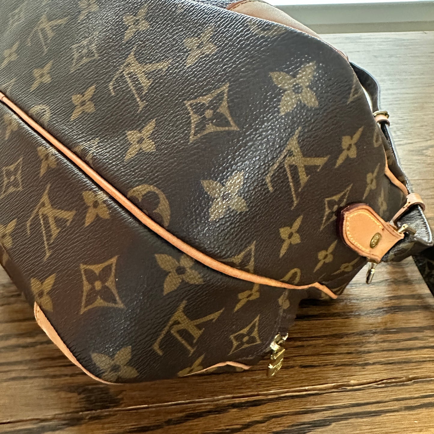 Louis Vuitton Nile