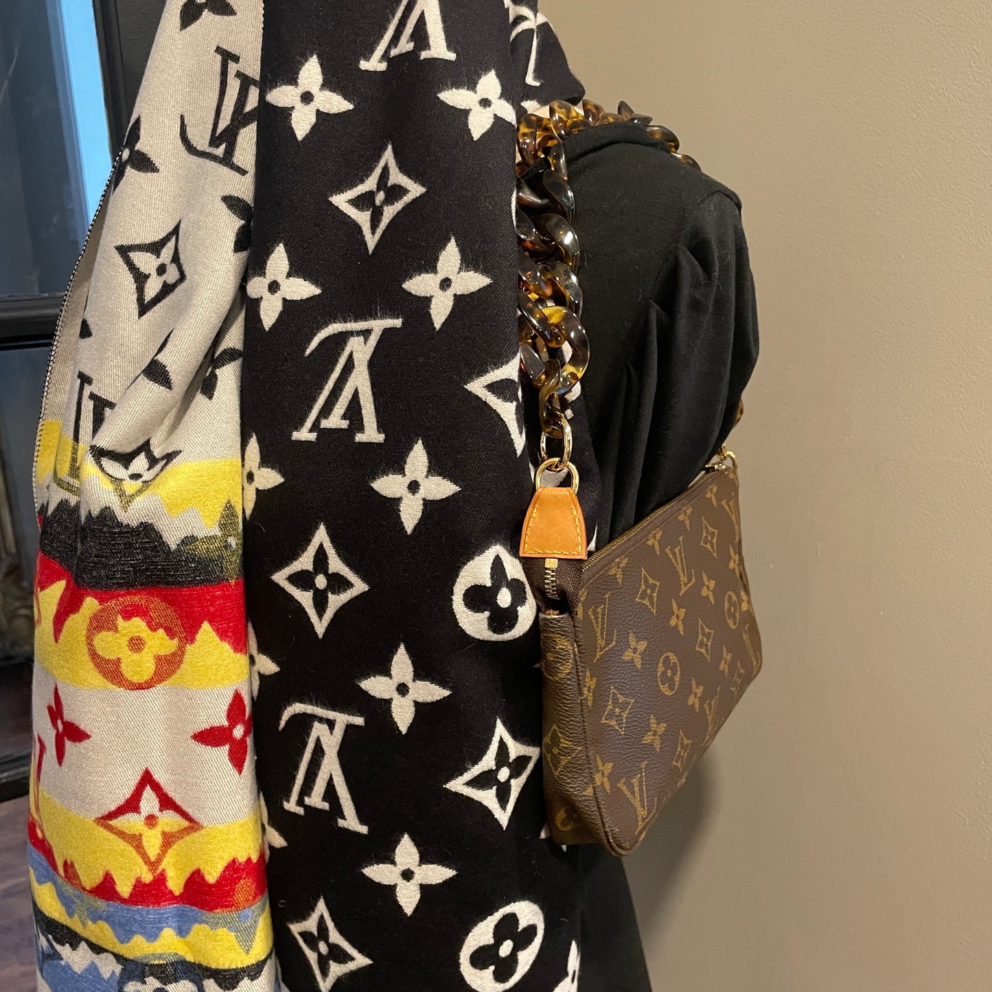 Louis Vuitton Pochette Accessories