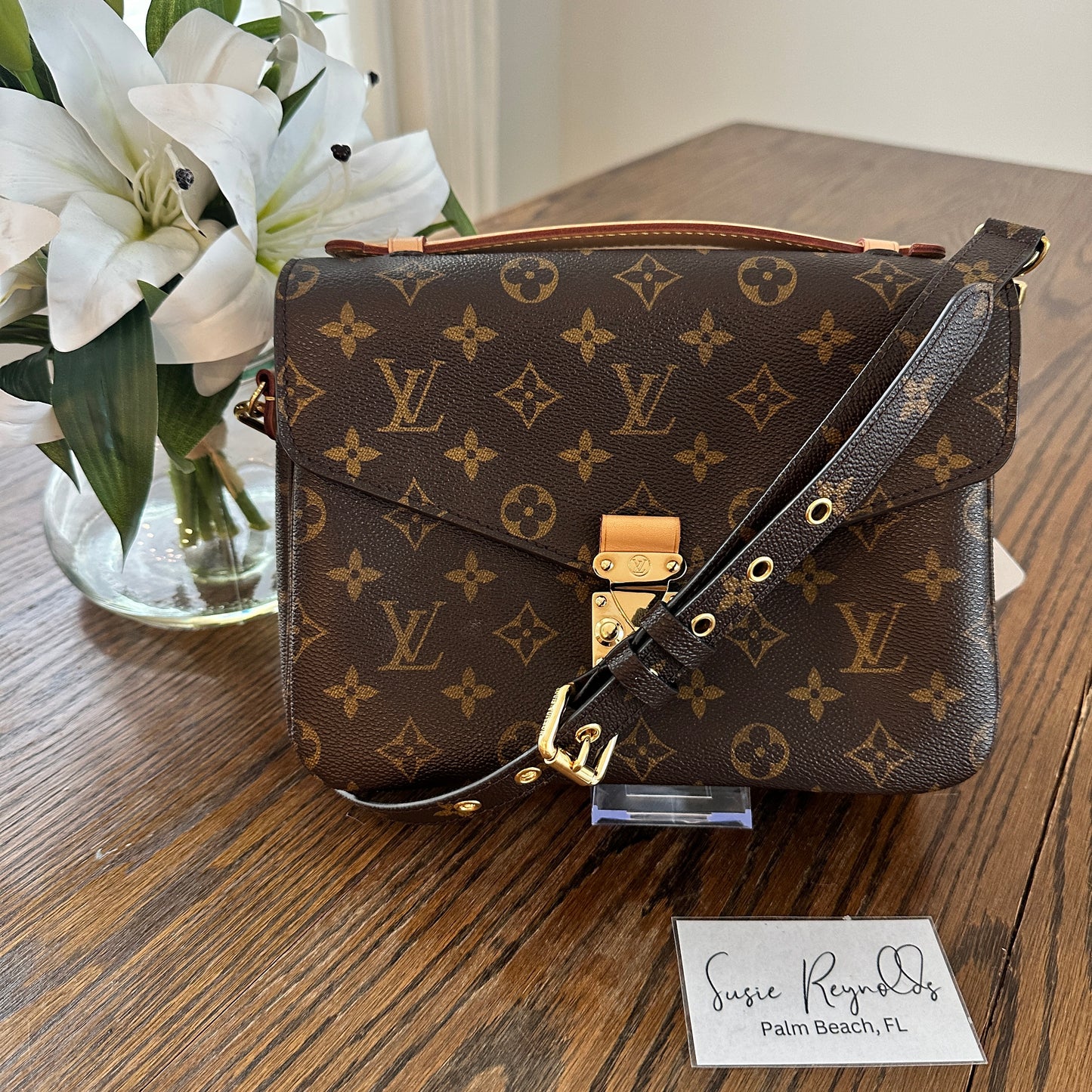 Louis Vuitton Pochette Metis