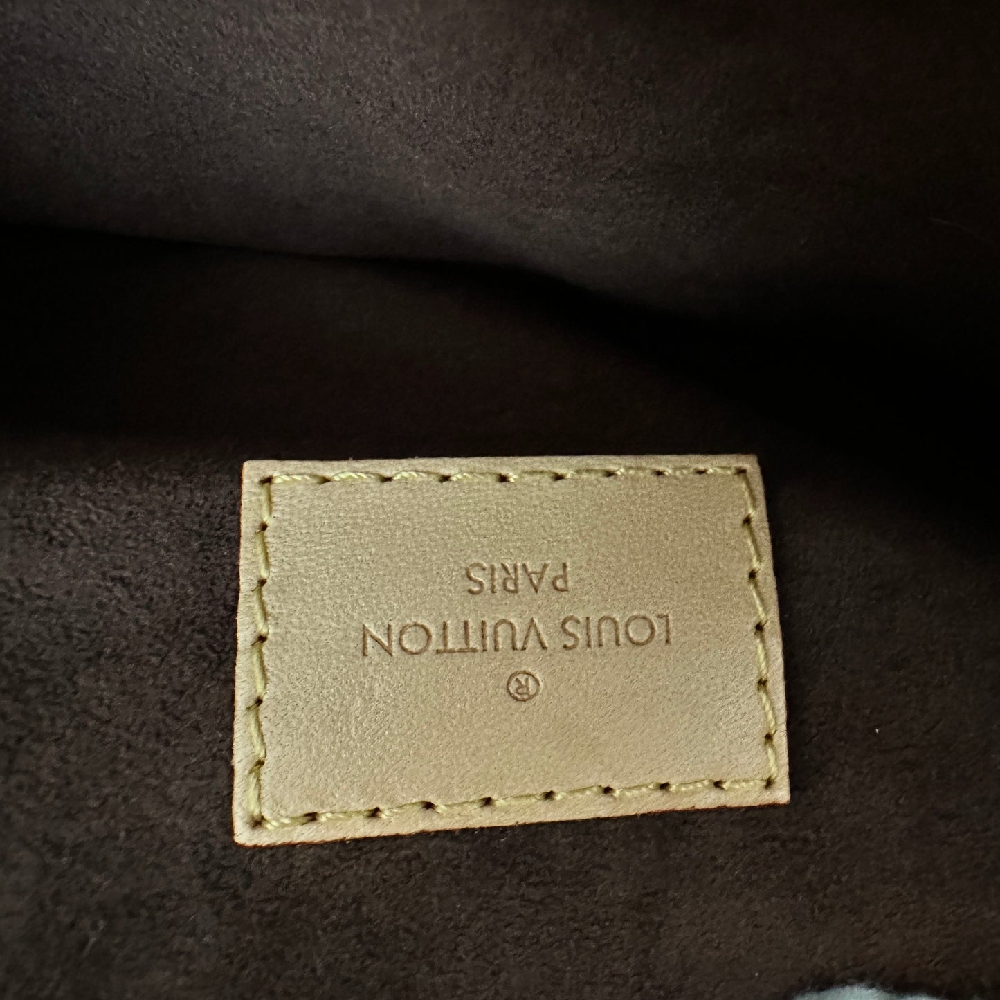 Louis Vuitton Pochette Metis