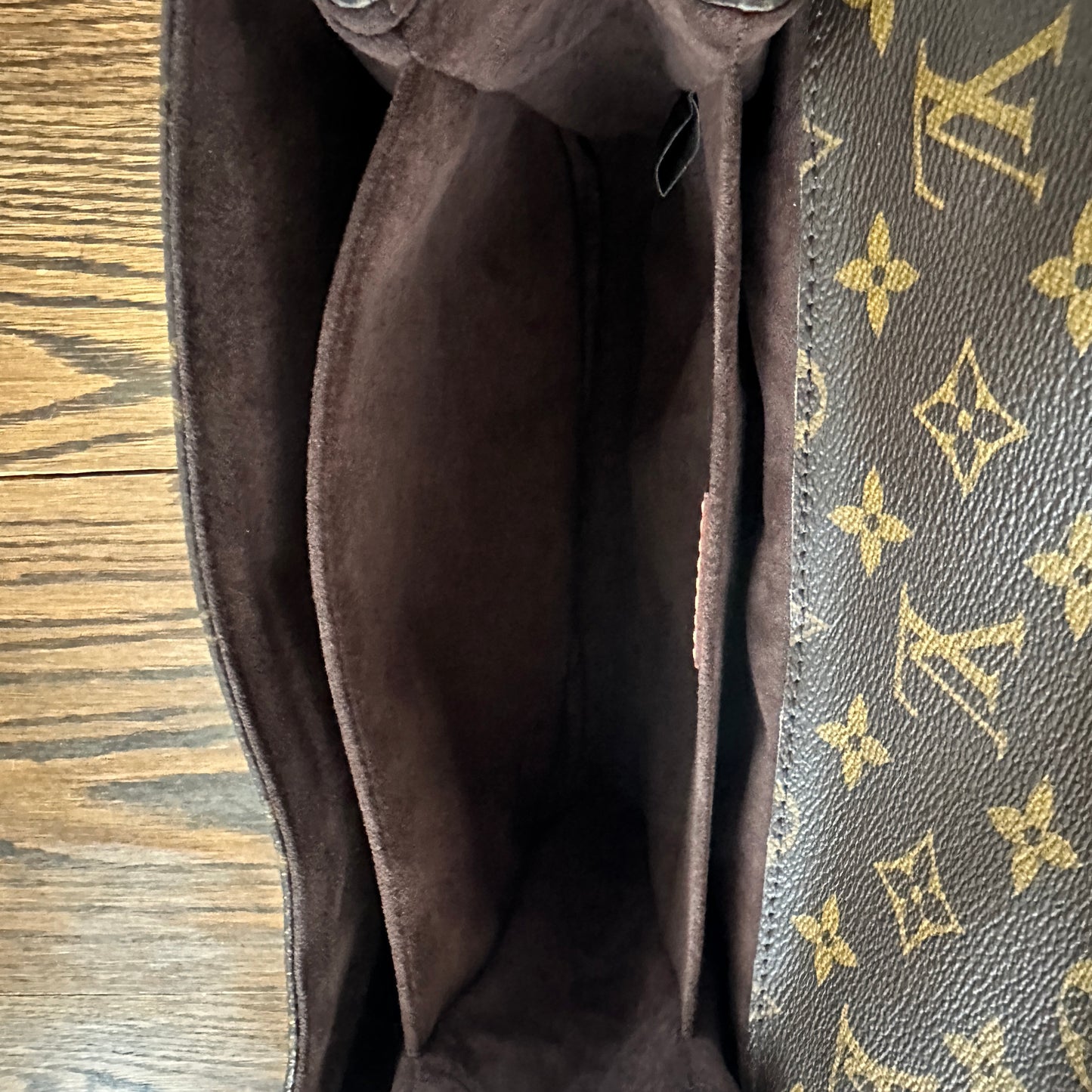 Louis Vuitton Pochette Metis
