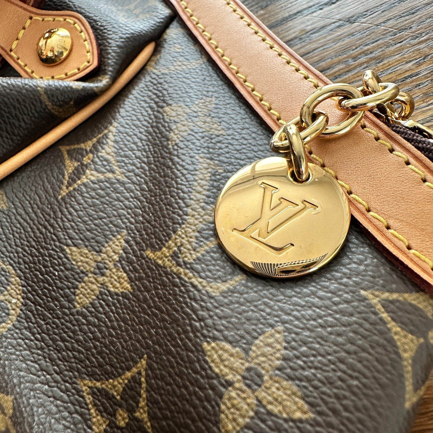 Louis Vuitton Tivoli