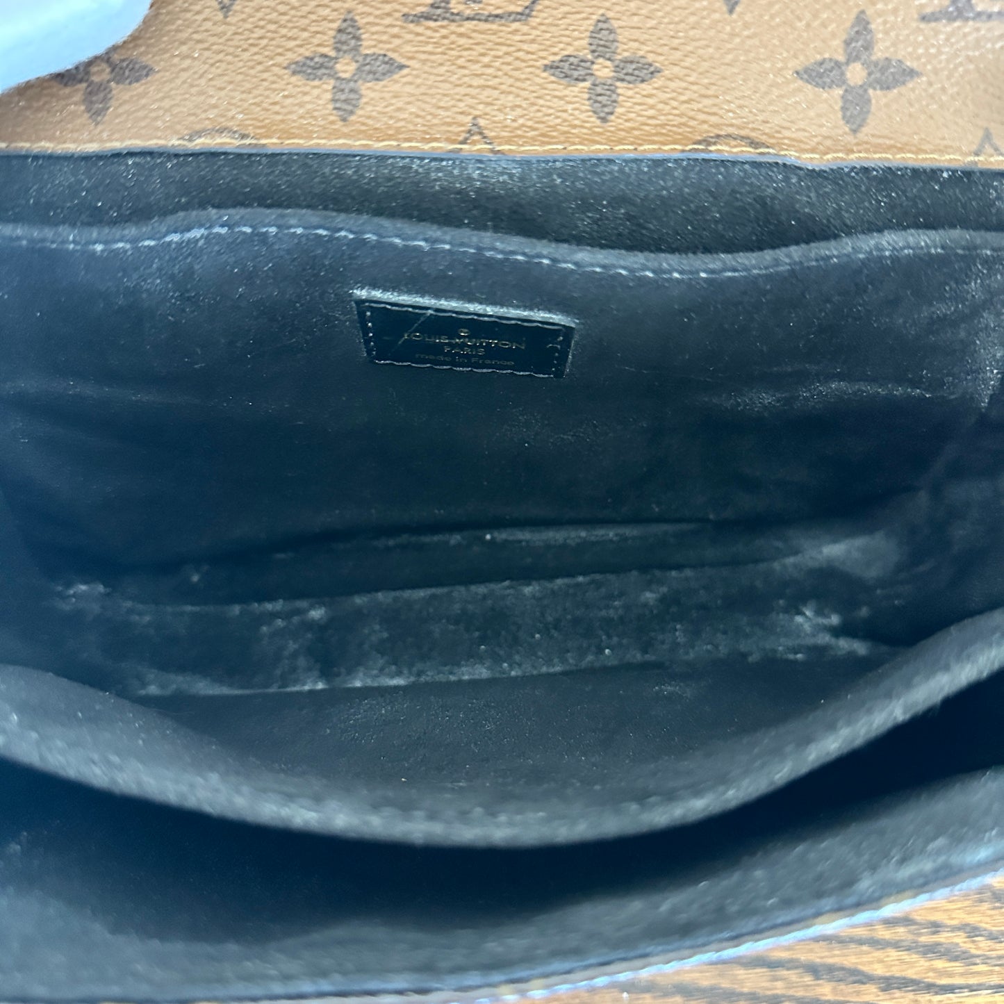 Louis Vuitton Pochette Metis Reverse