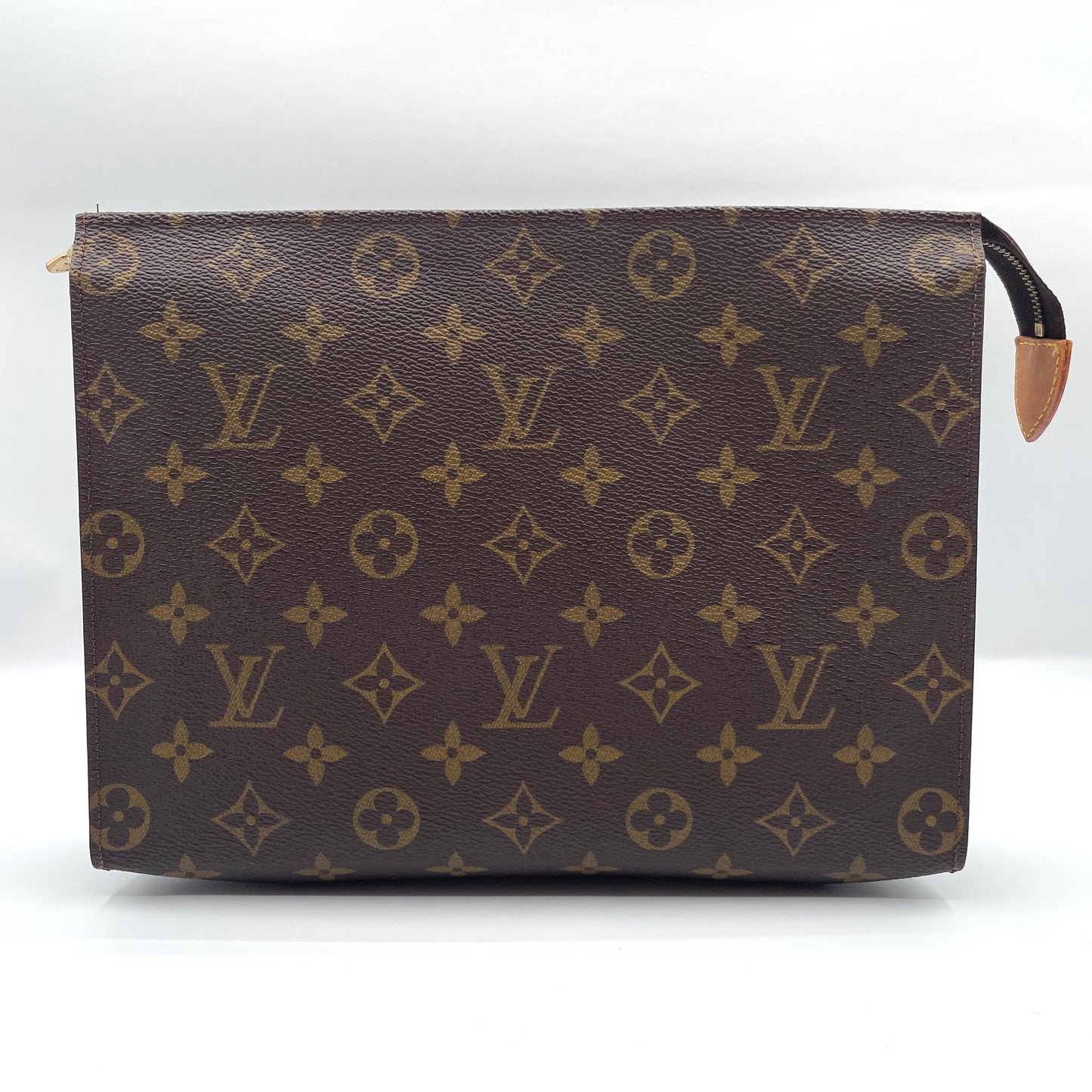 Louis Vuitton Toiletry 26