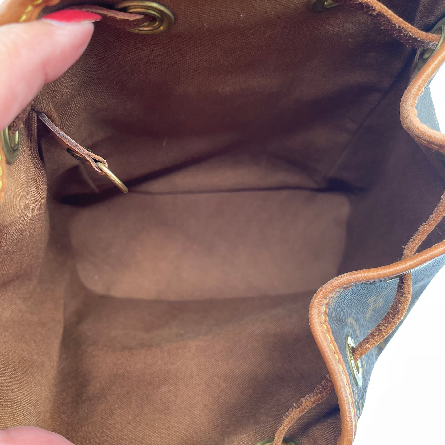 Louis Vuitton Montsouris PM
