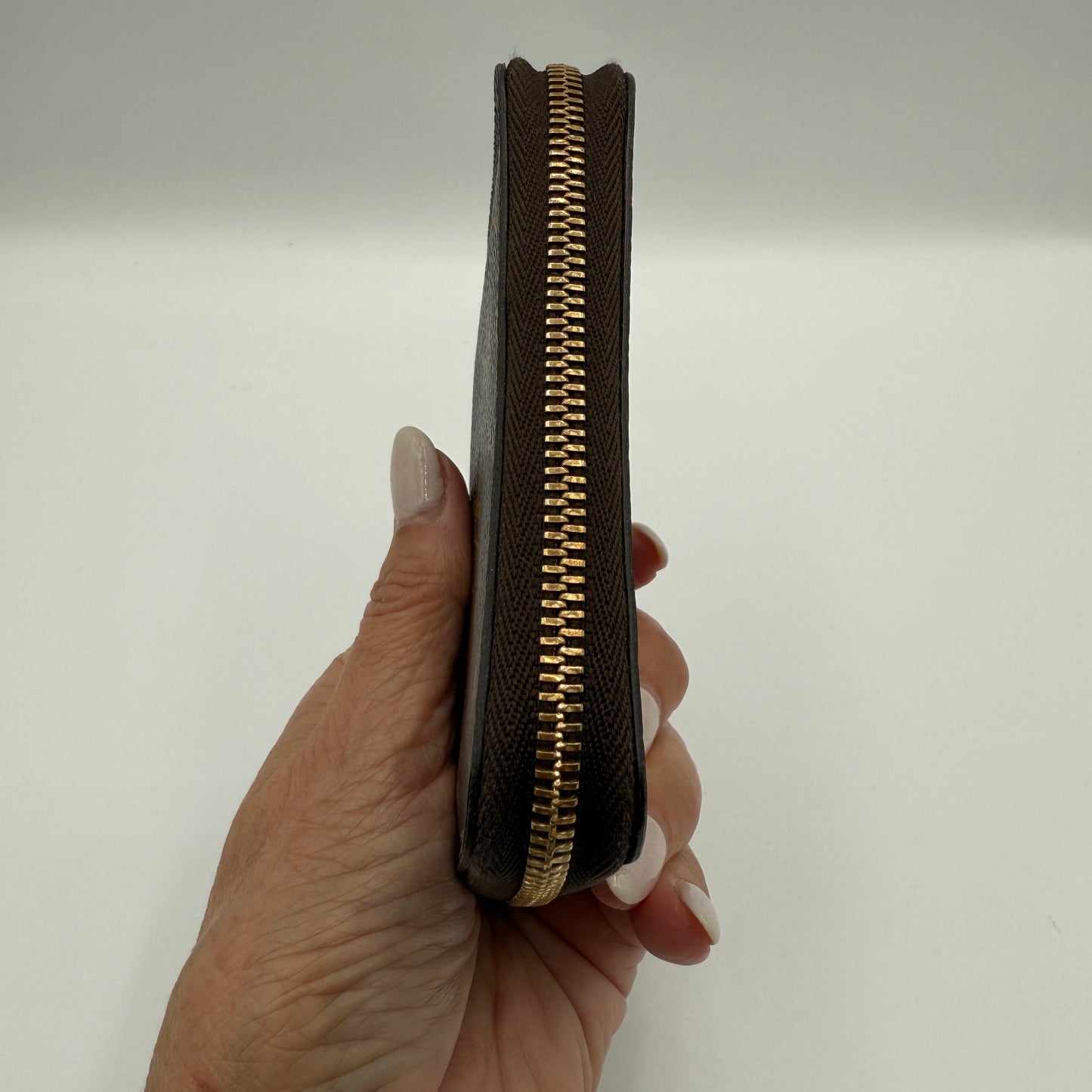 Louis Vuitton Zippy Card Case