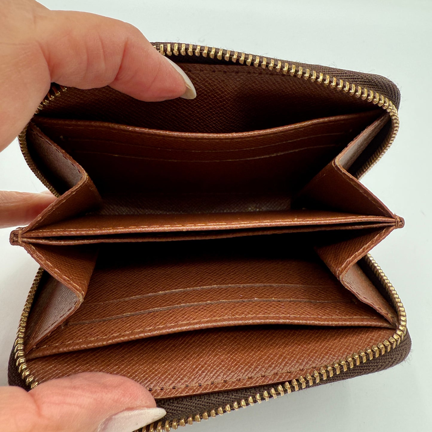 Louis Vuitton Zippy Card Case