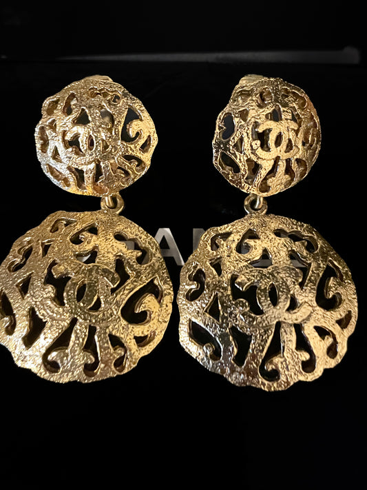 CHANEL FILIGREE CHIP EARRINGS