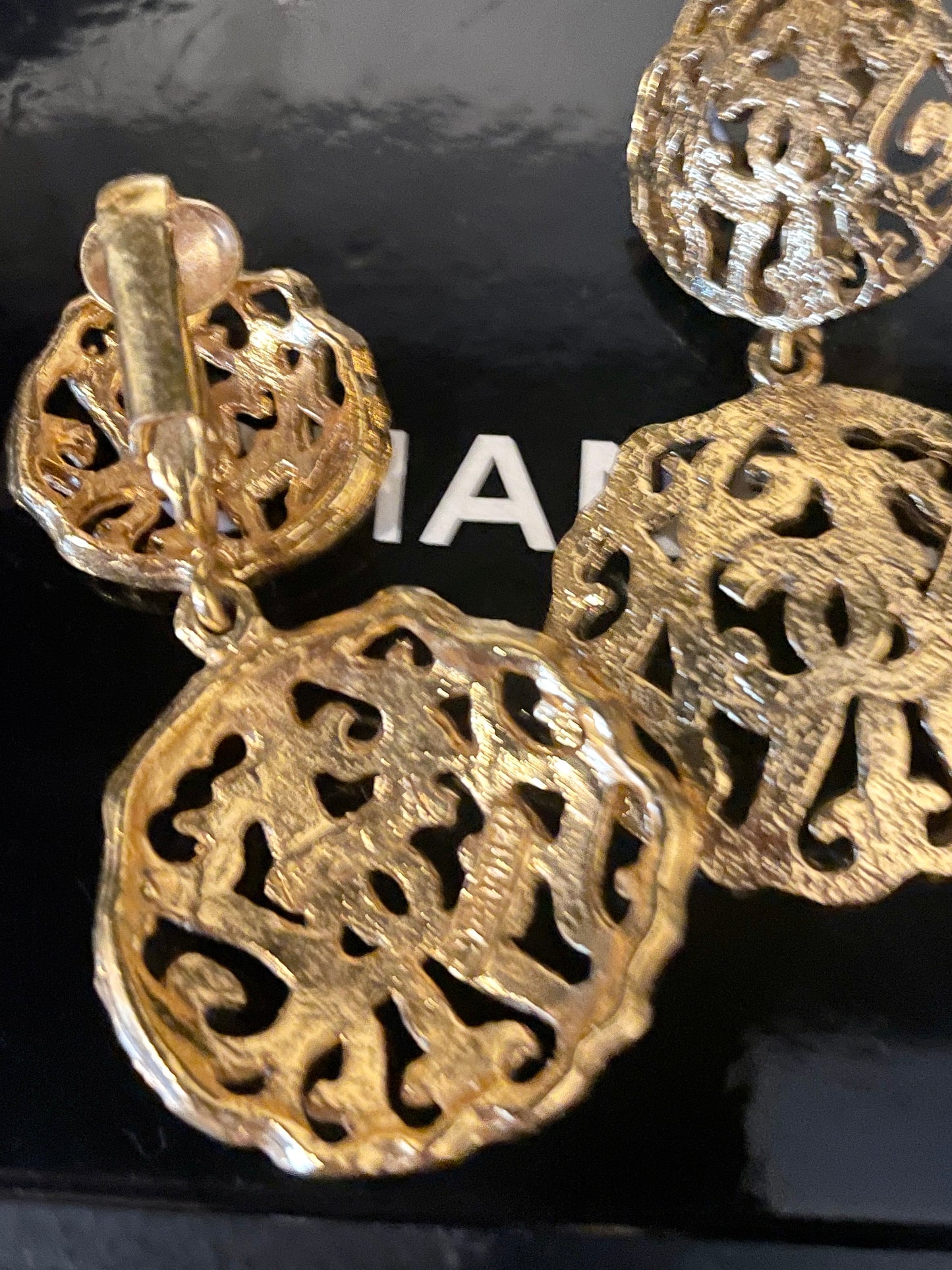 CHANEL FILIGREE CHIP EARRINGS