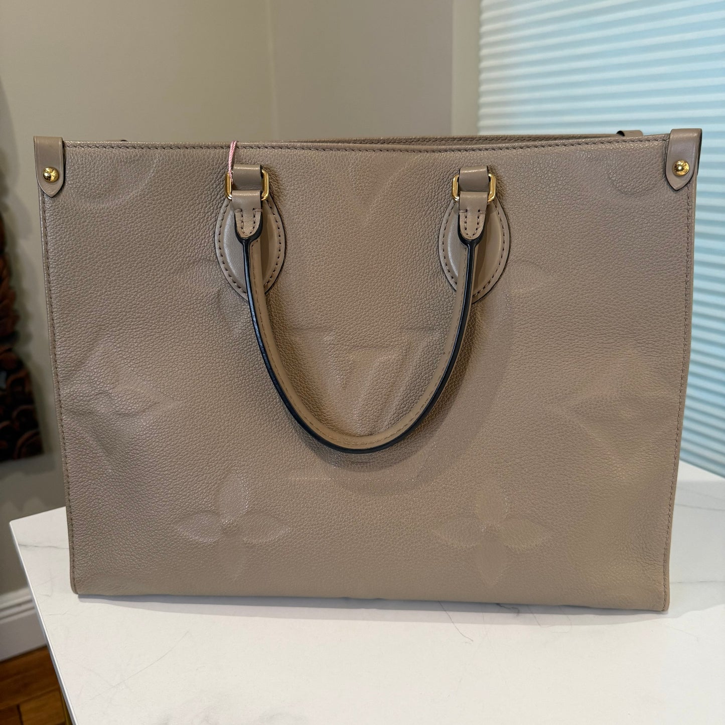 Louis Vuitton OnTheGo MM