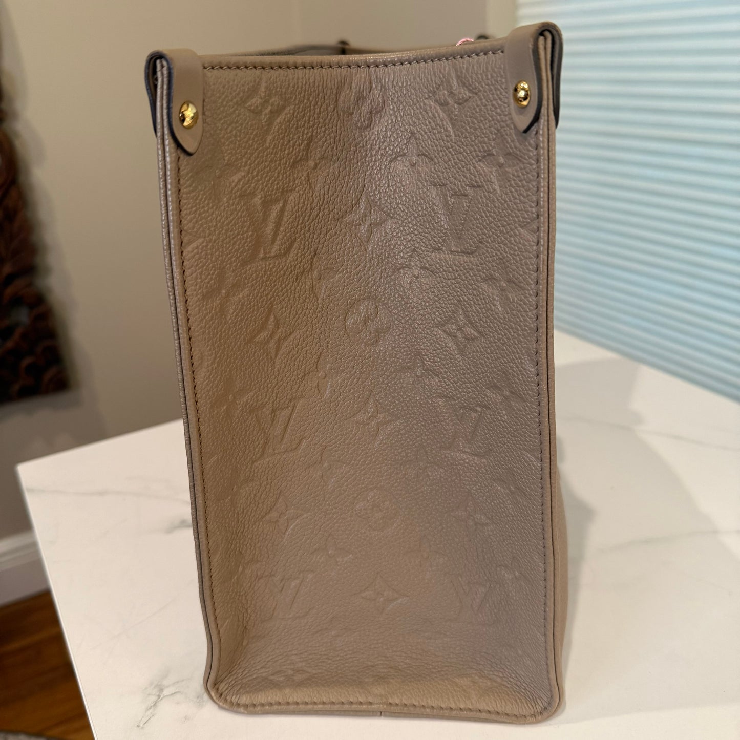 Louis Vuitton OnTheGo MM