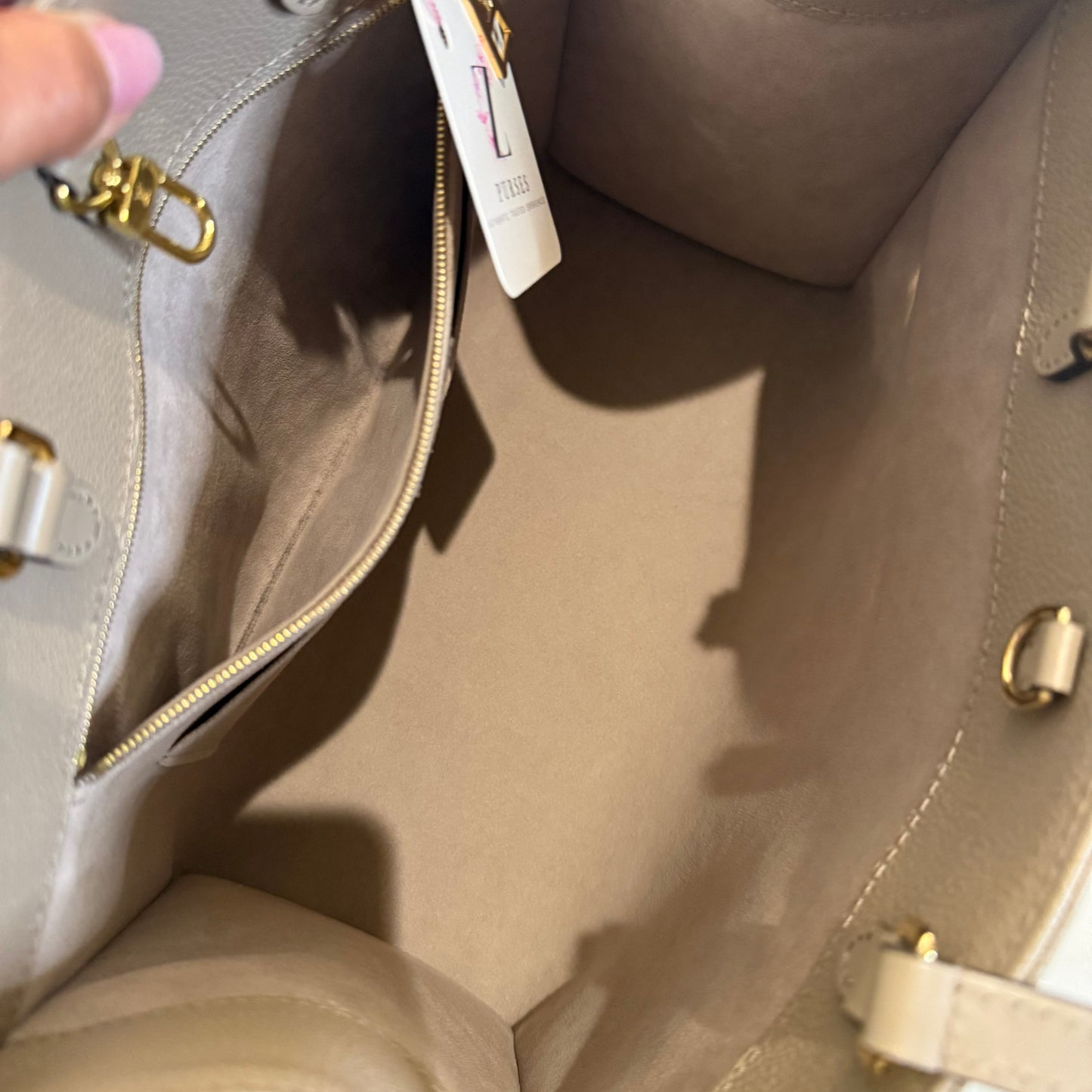 Louis Vuitton OnTheGo MM