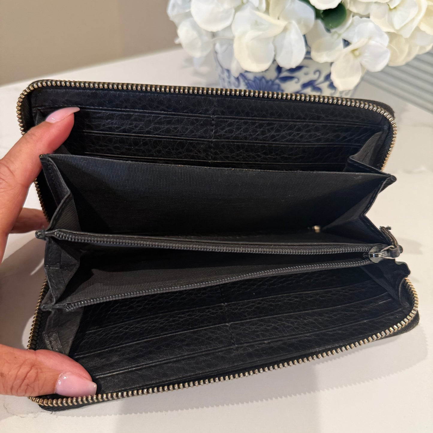 Gucci Zippy Wallet