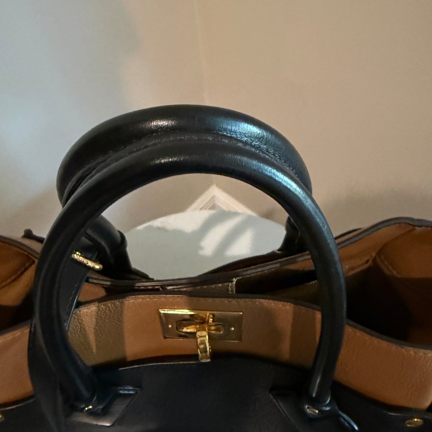 Louis Vuitton On My Side