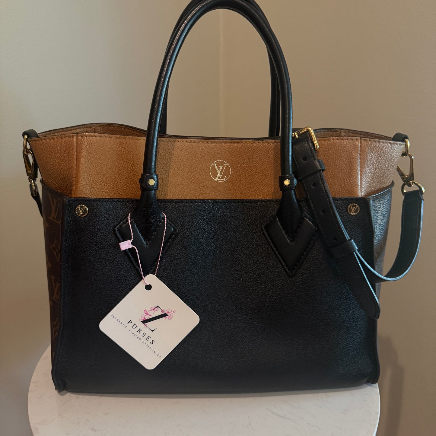 Louis Vuitton On My Side