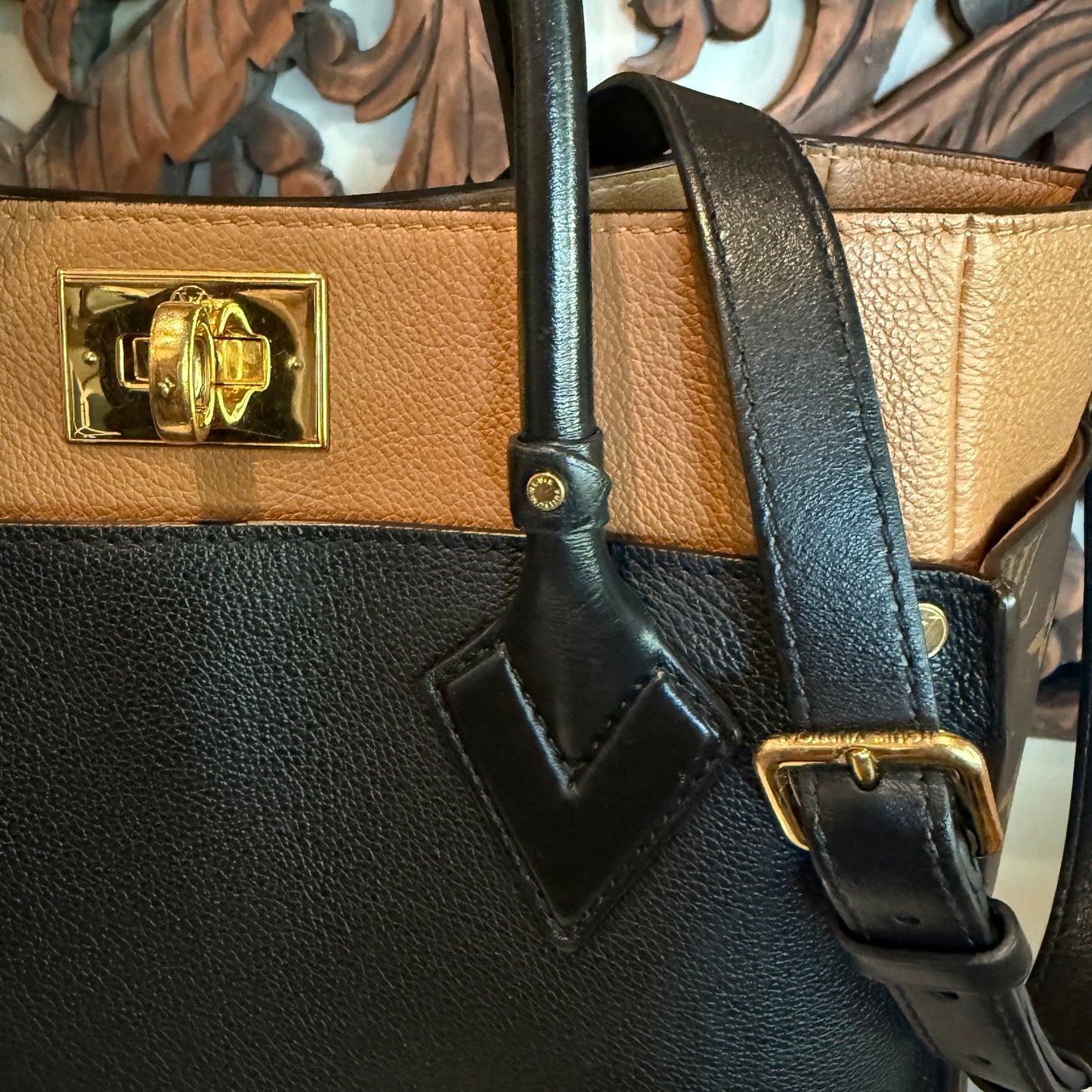 Louis Vuitton On My Side