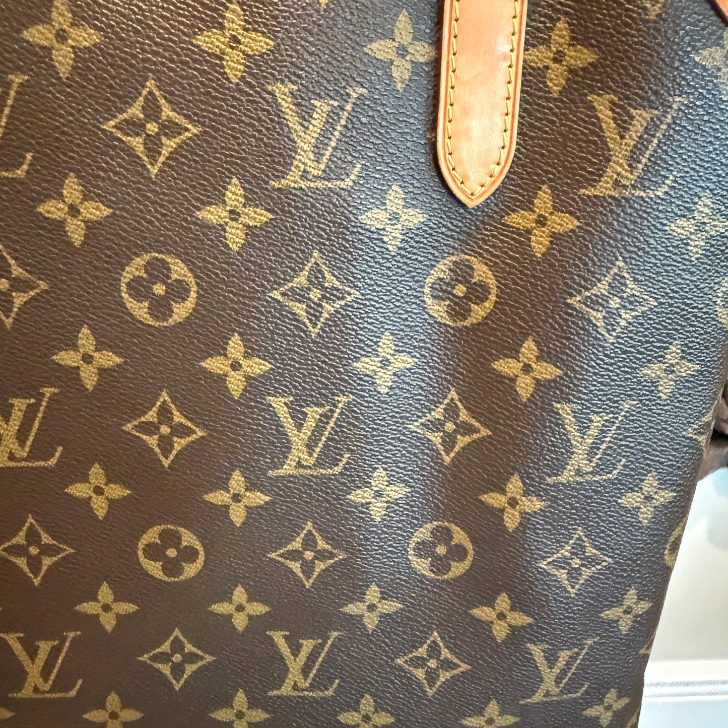 Louis Vuitton Odeon GM