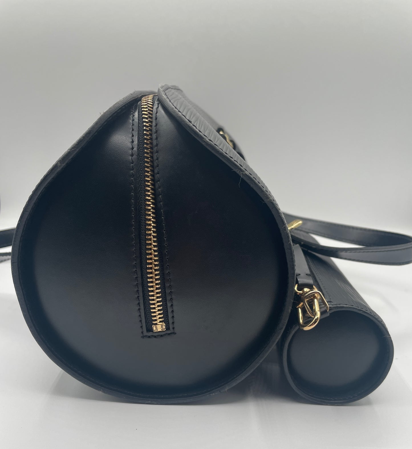 LOUIS VUITTON BLACK EPI SOUFFLOT