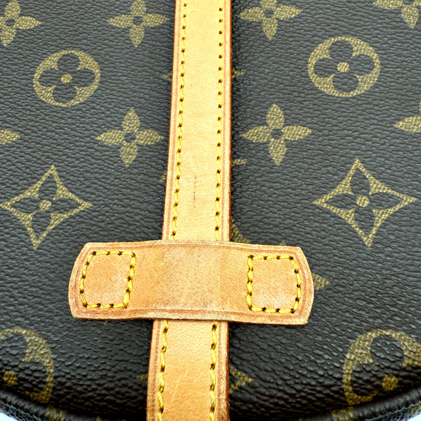 Louis Vuitton Chantilly