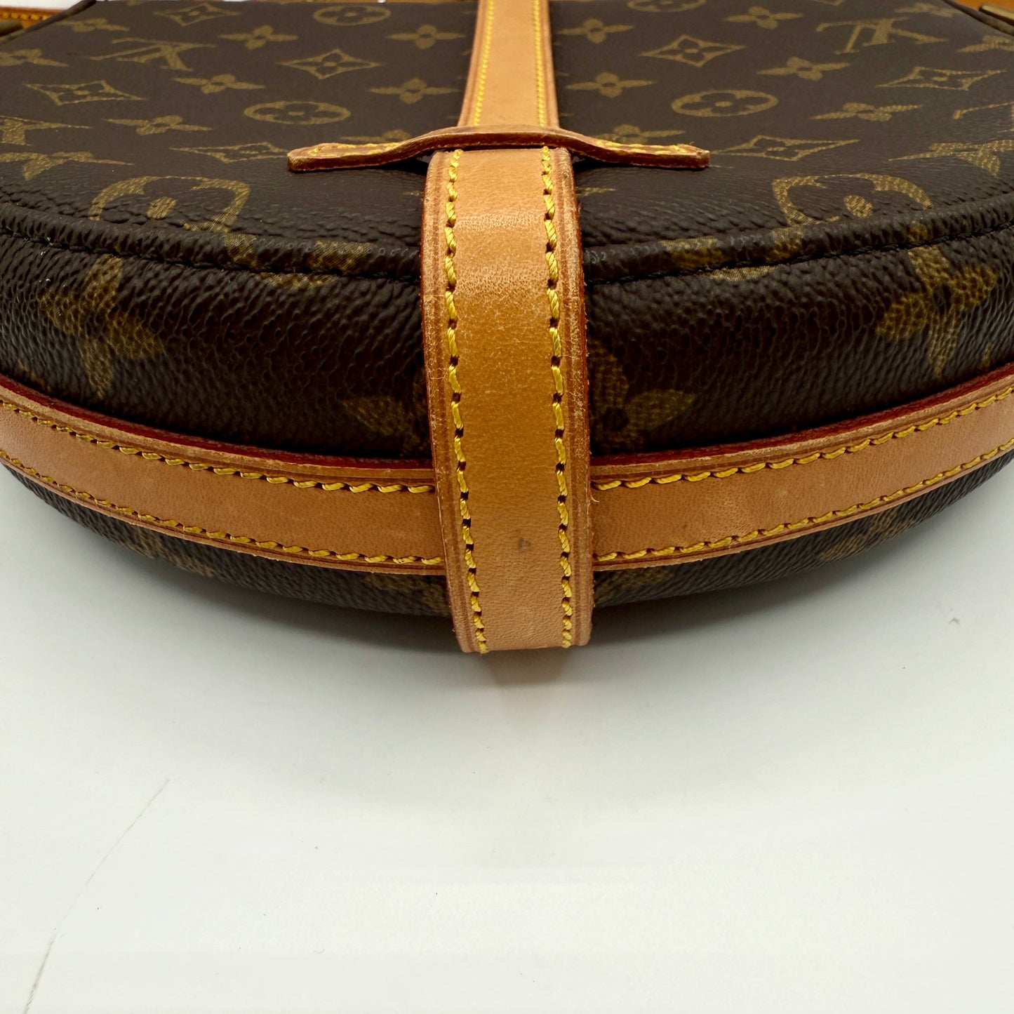 Louis Vuitton Chantilly