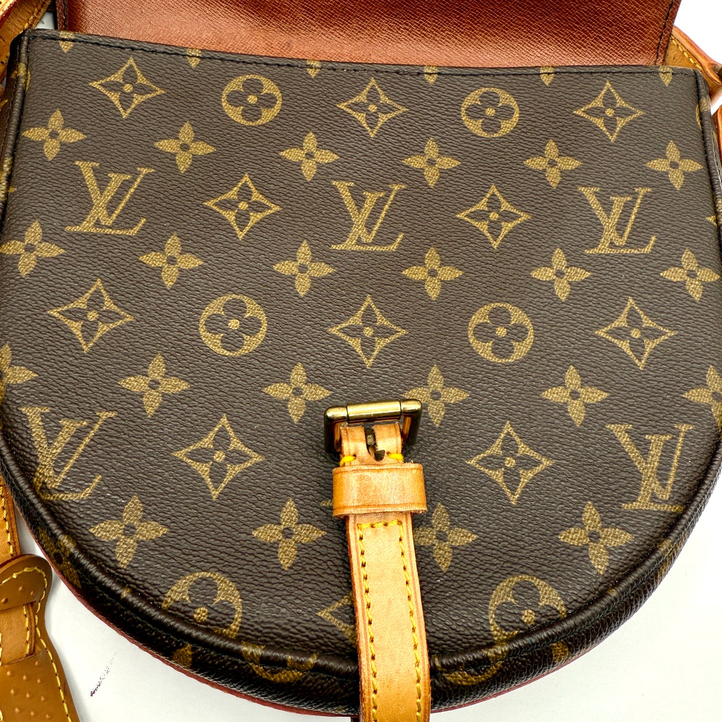 Louis Vuitton Chantilly