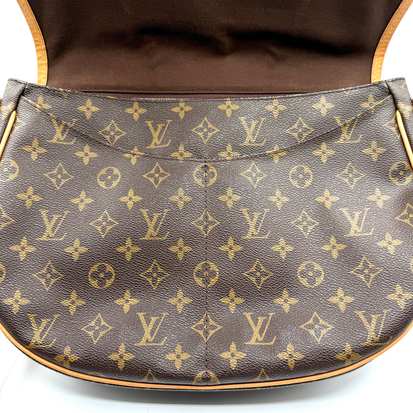 Louis Vuitton Menilmontant MM