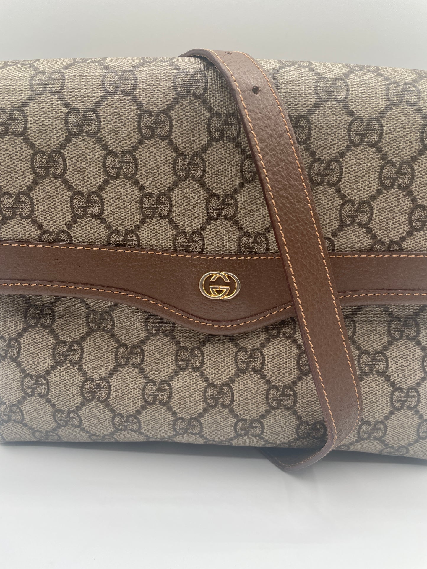 GUCCI GG CROSSBODY