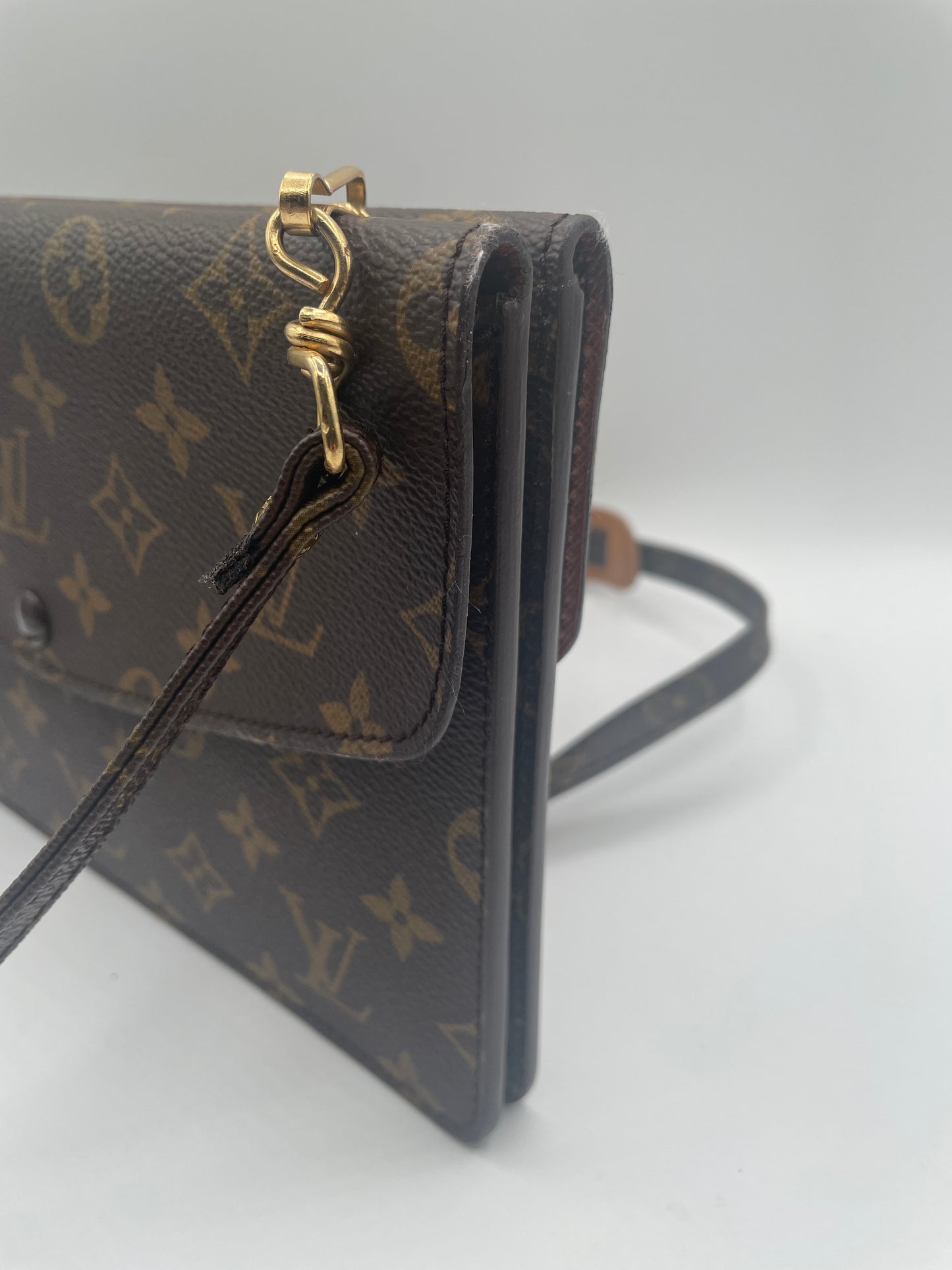 LOUIS VUITTON DOUBLE POCHETTE RABAT