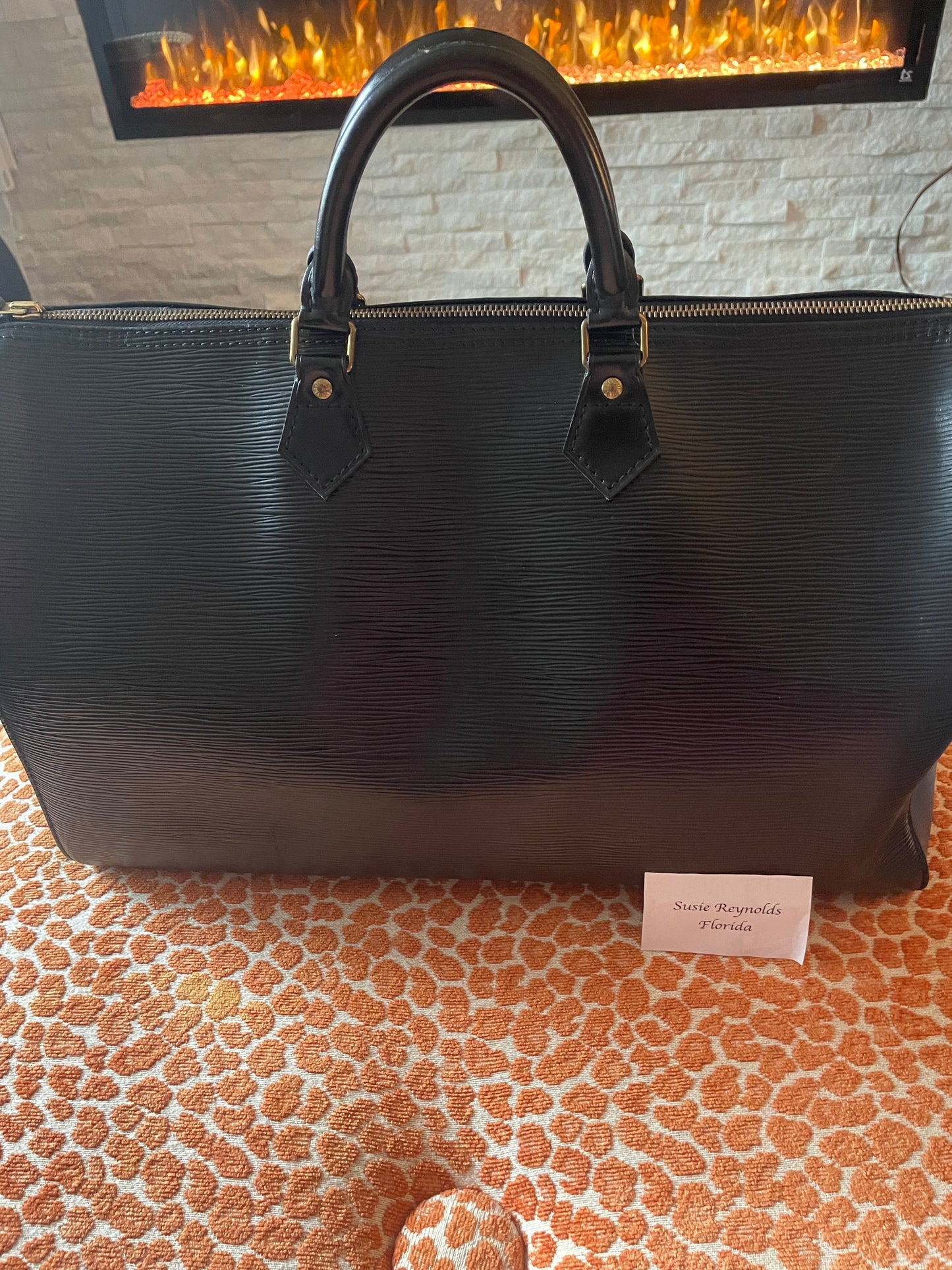 LOUIS VUITTON SPEEDY 40 BLACK EPI