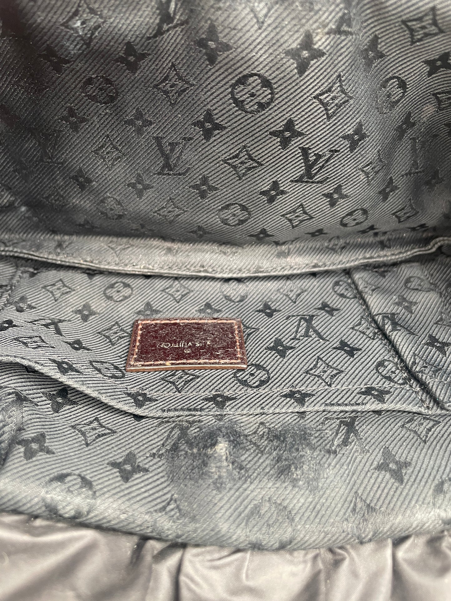 LOUIS VUITTON POCHETTE DEVI