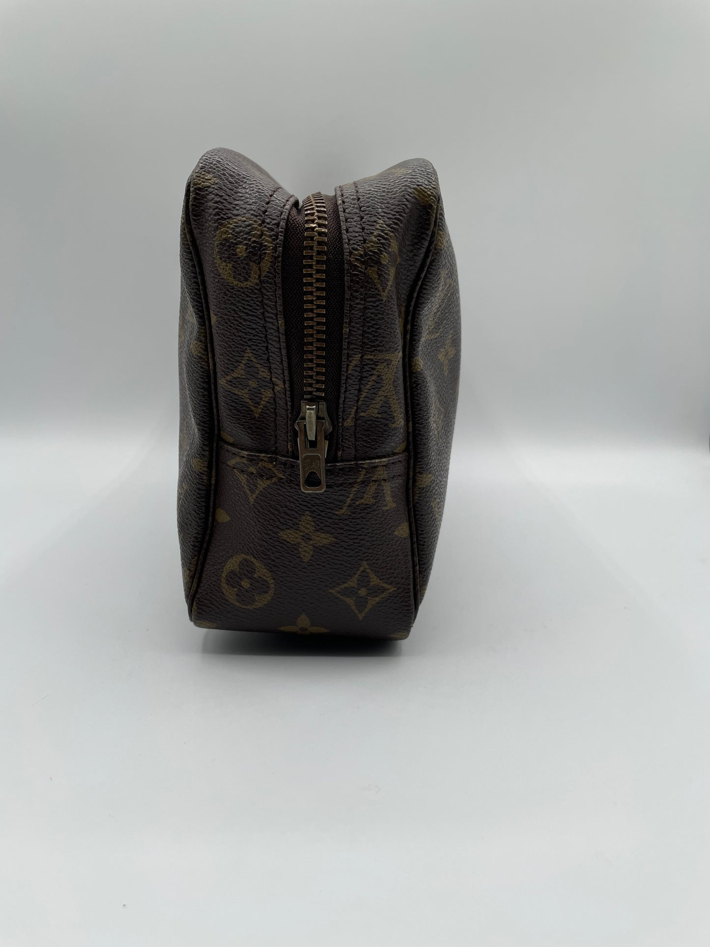 LOUIS VUITTON TROUSSE 28 MONOGRAM