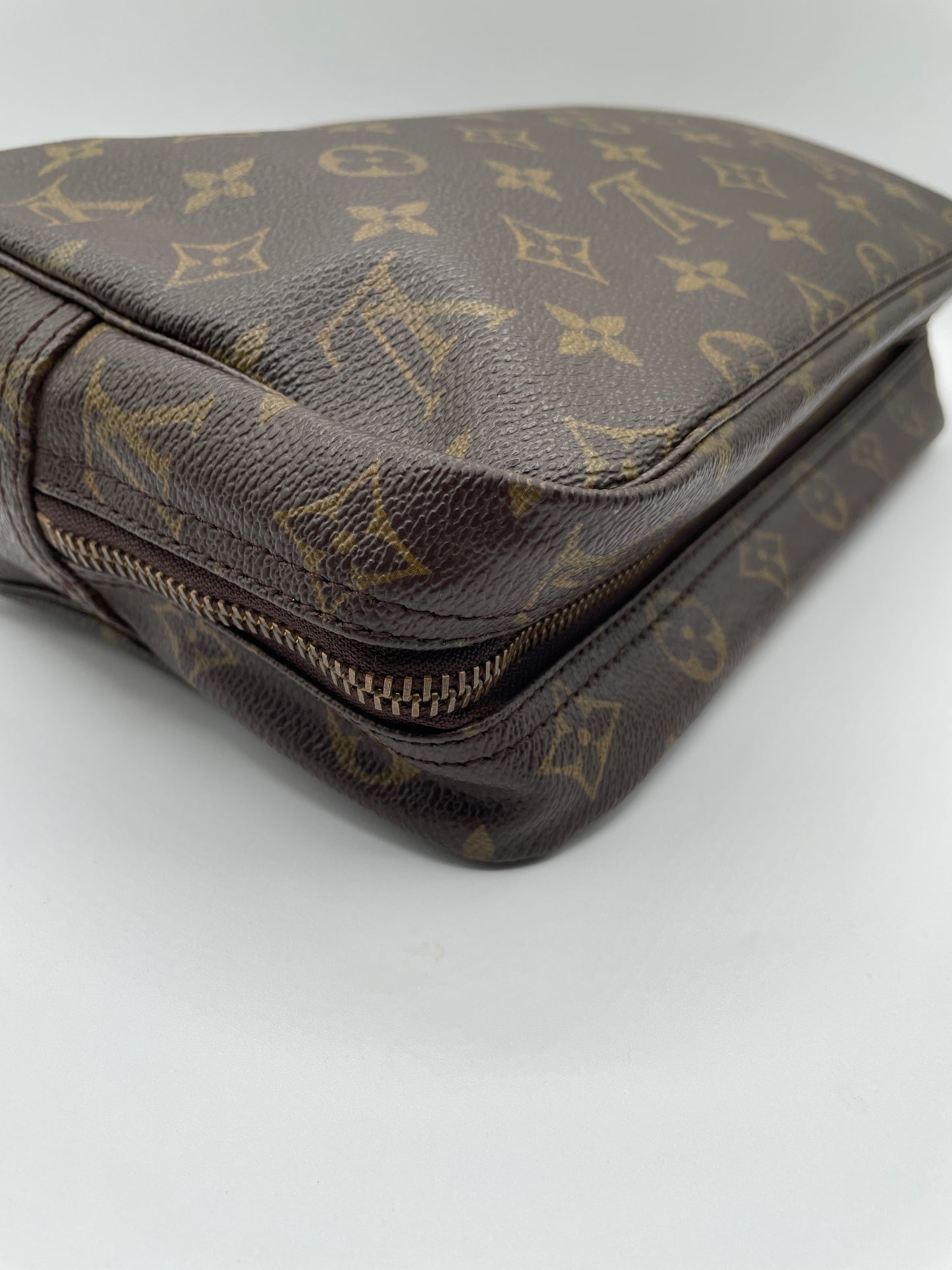 LOUIS VUITTON TROUSSE 28 MONOGRAM