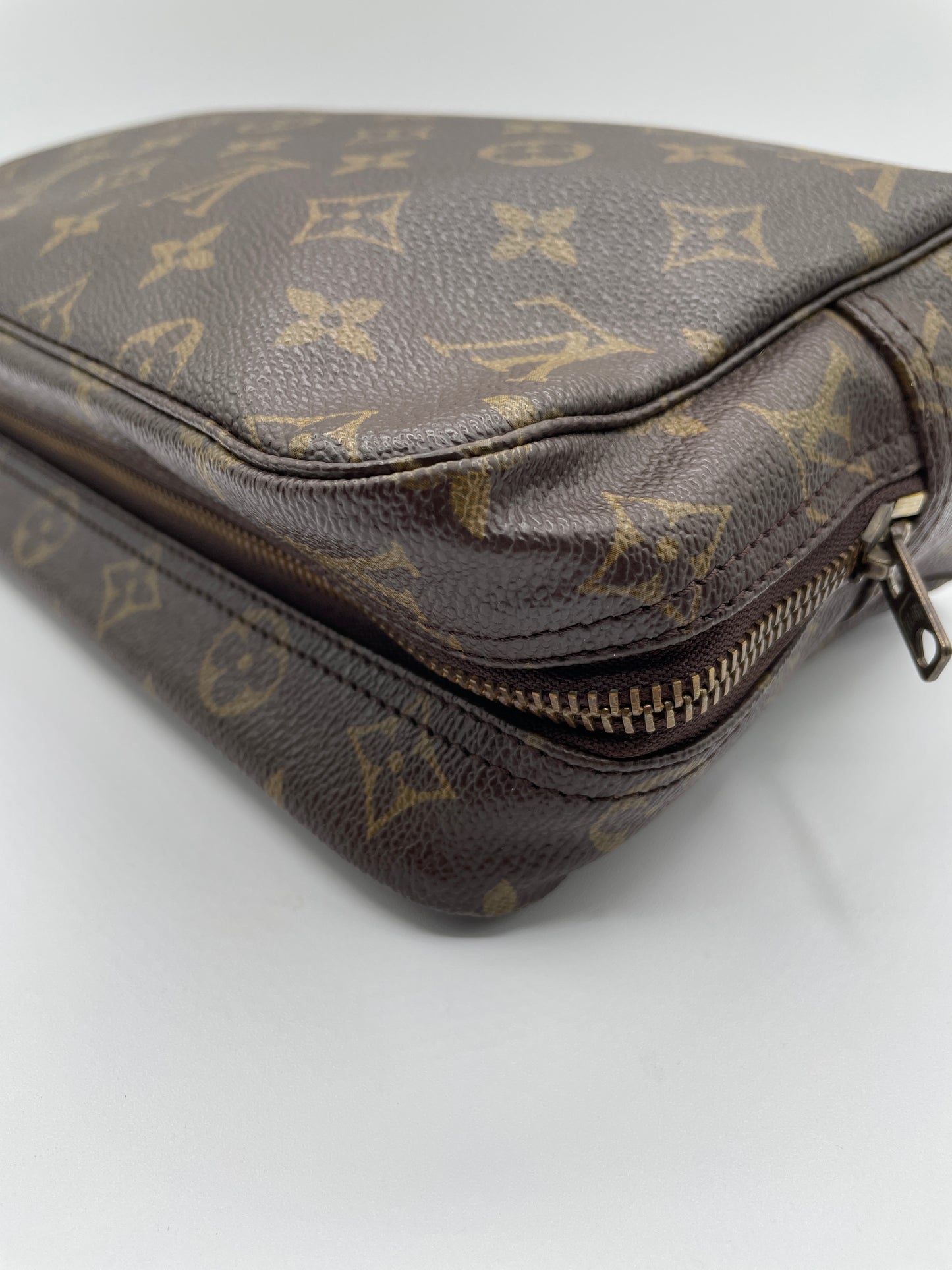 LOUIS VUITTON TROUSSE 28 MONOGRAM