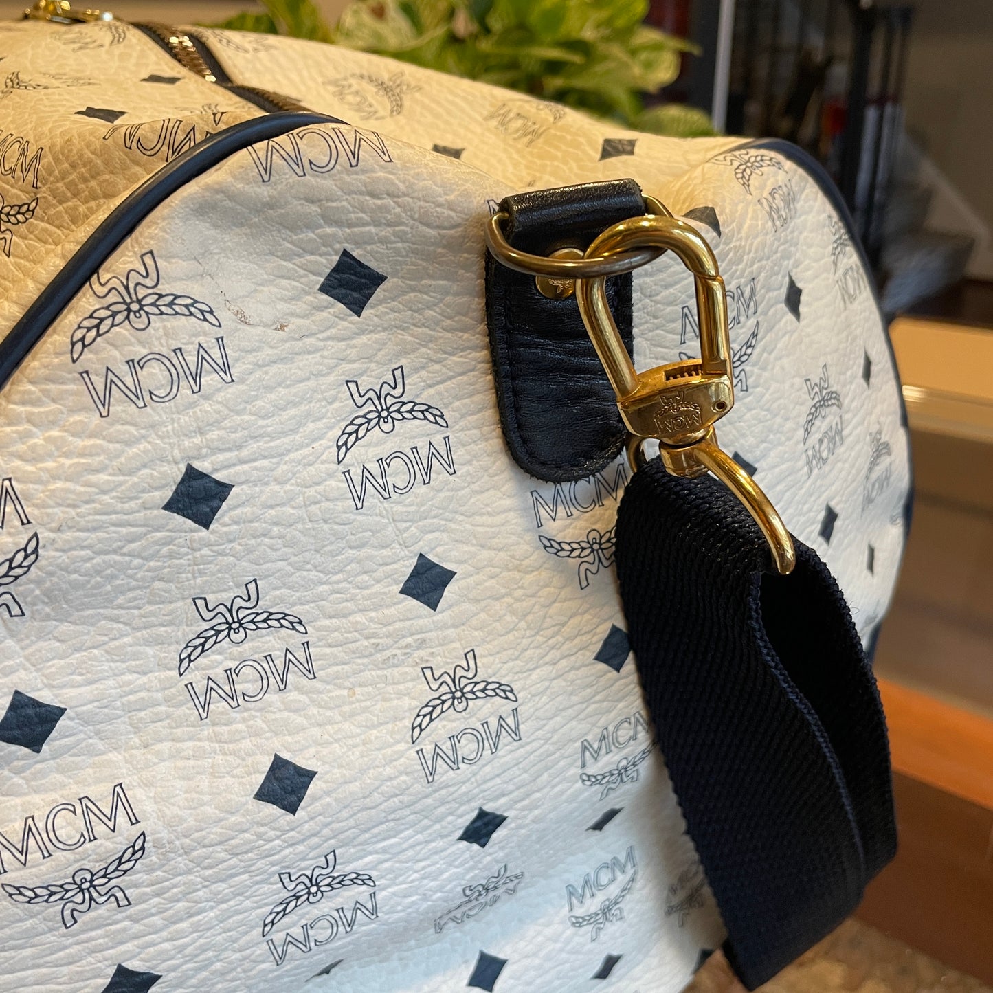 MCM NAVY WEEKENDER DUFFLE