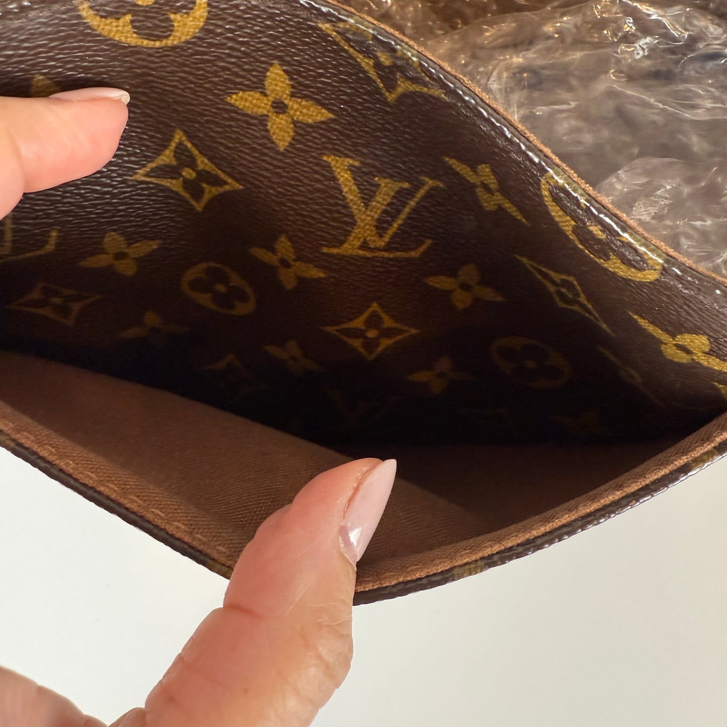 Louis Vuitton Bosphore Messenger PM