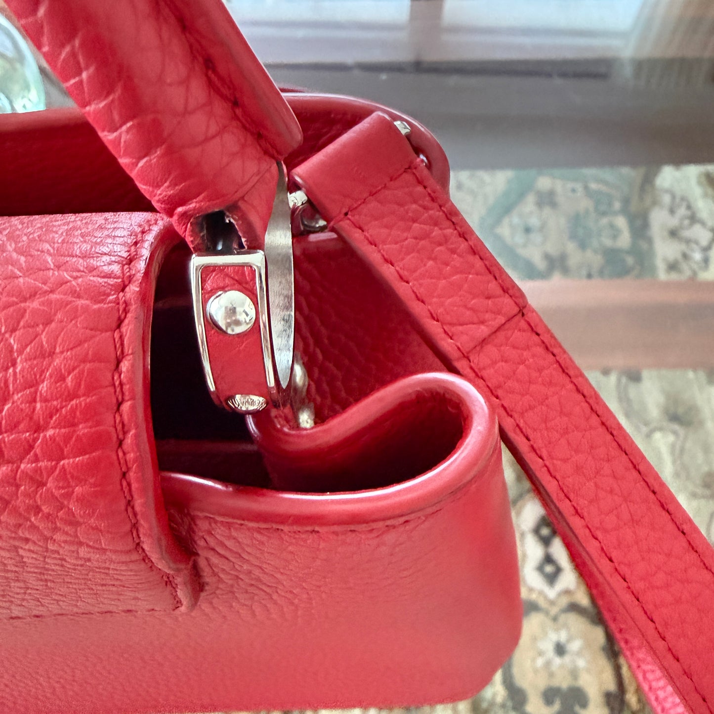 Louis Vuitton Capucines BB