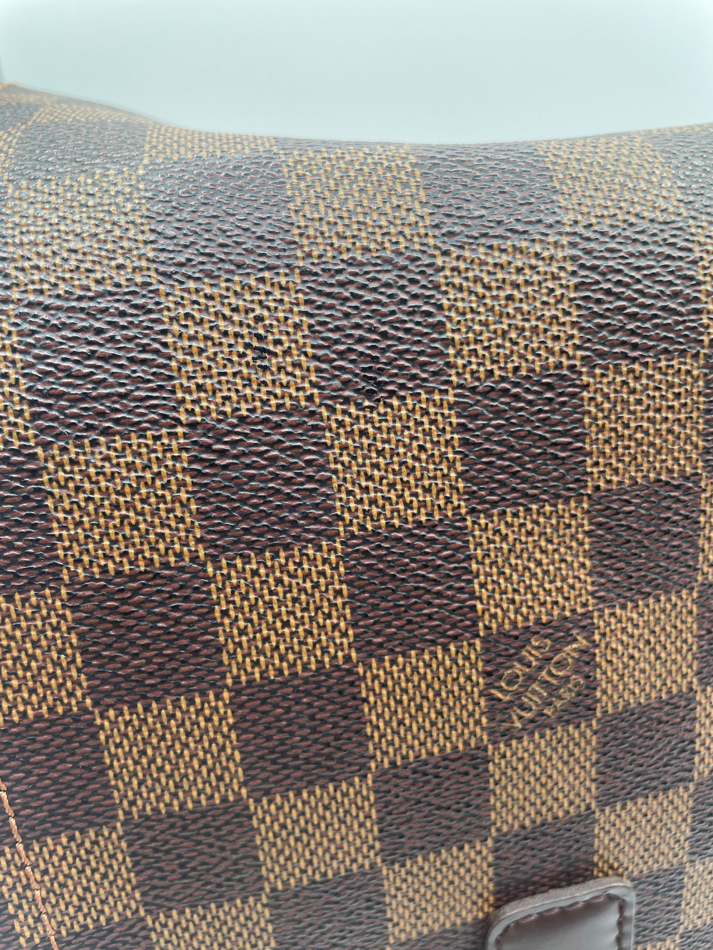 LOUIS VUITTON MELVILLE MESSENGER DAMIER EBENE