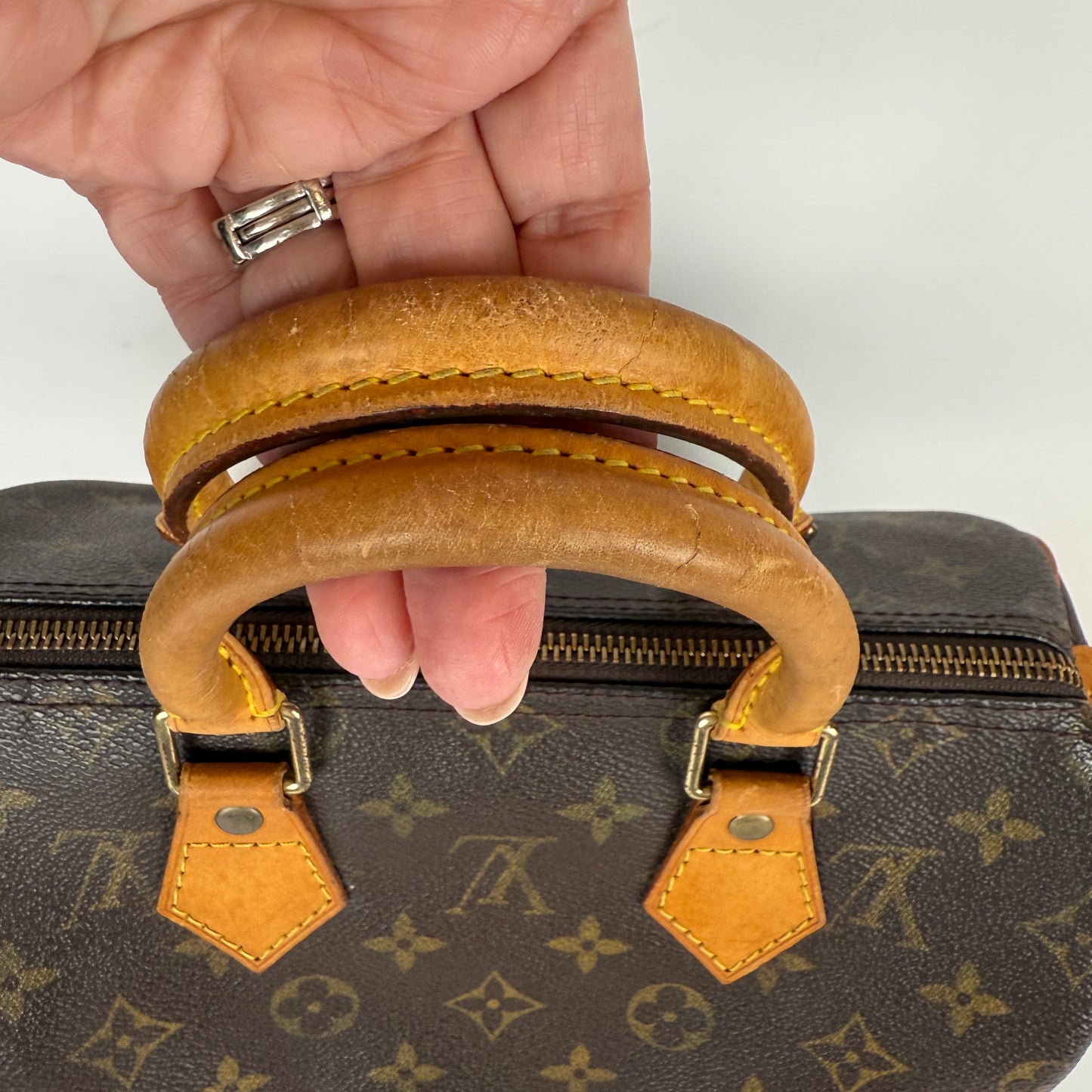 Louis Vuitton Speedy 25