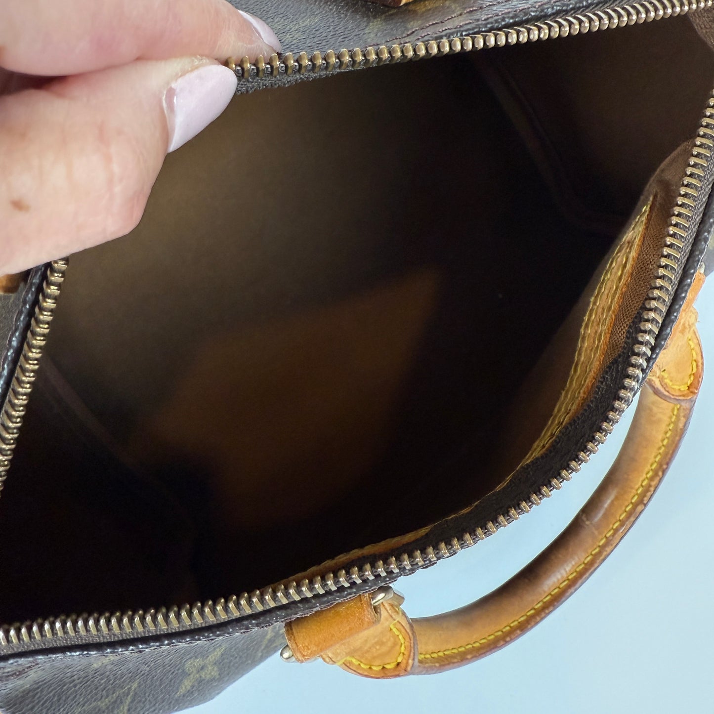Louis Vuitton Speedy 25