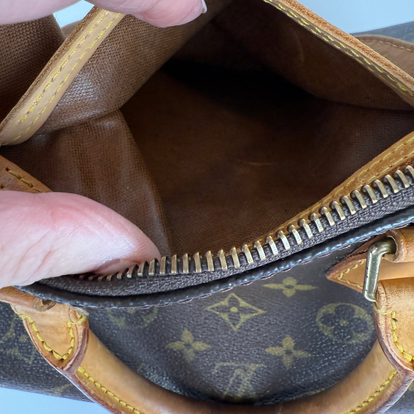 Louis Vuitton Speedy 25