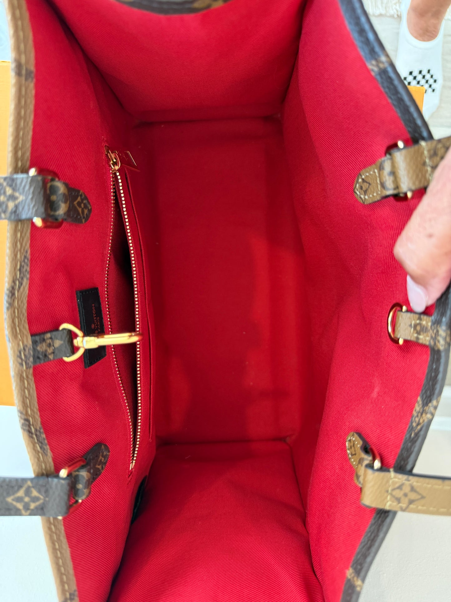 Louis Vuitton OnTheGo MM