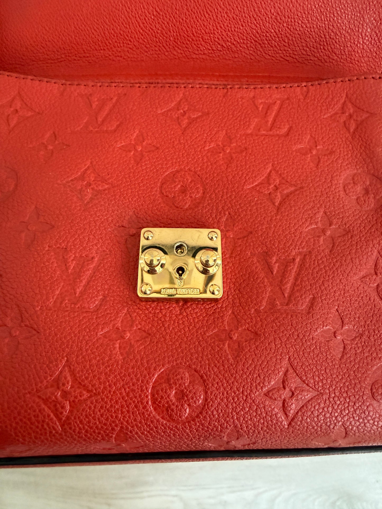 Louis Vuitton Metis Hobo