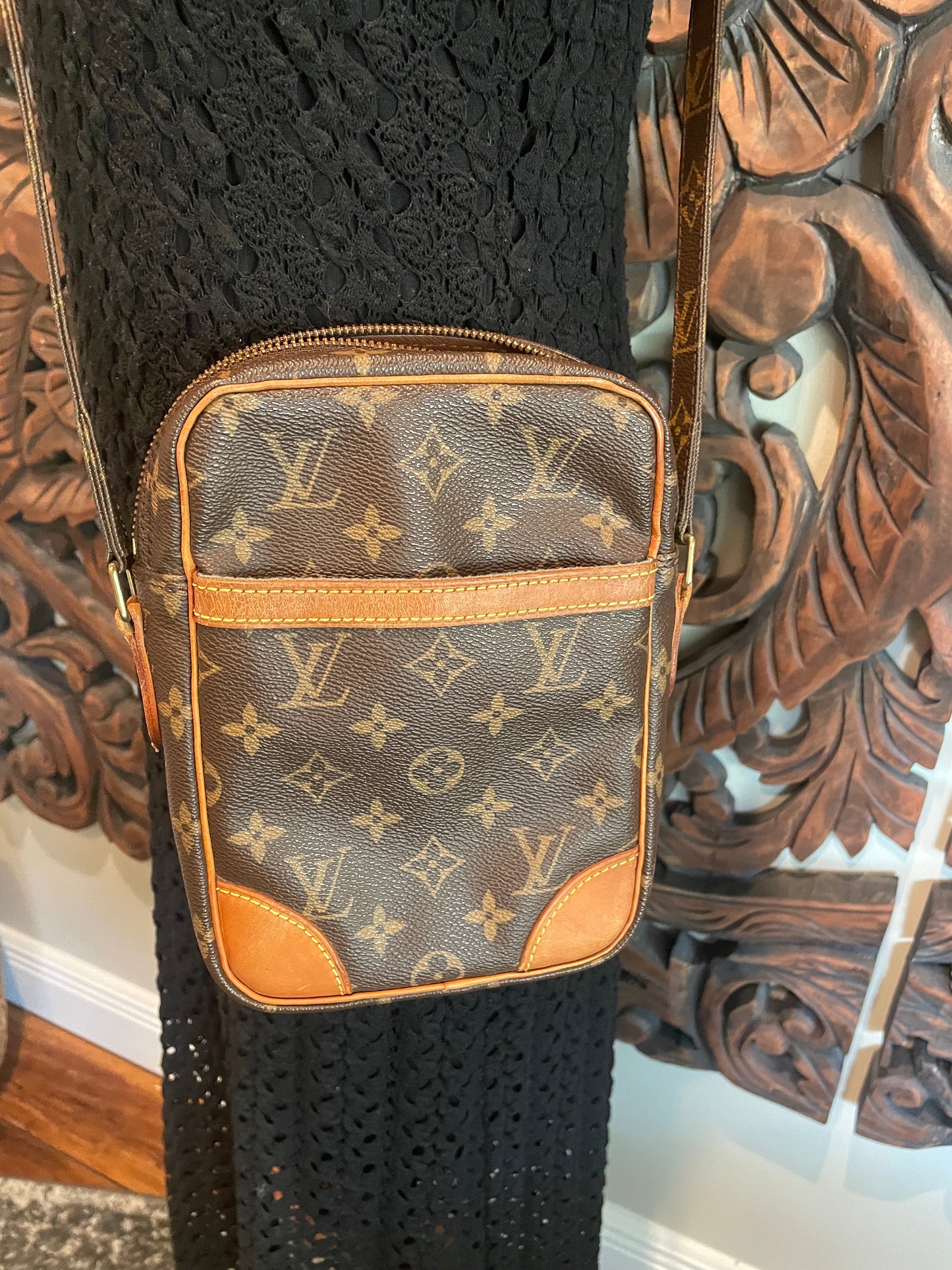 LOUIS VUITTON DANUBE