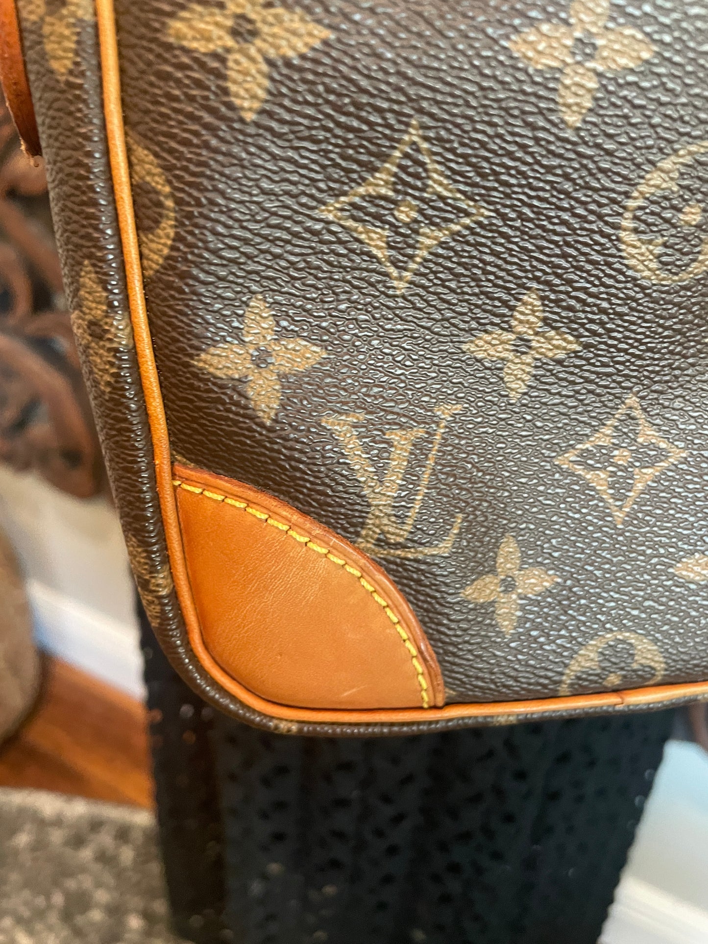 LOUIS VUITTON DANUBE