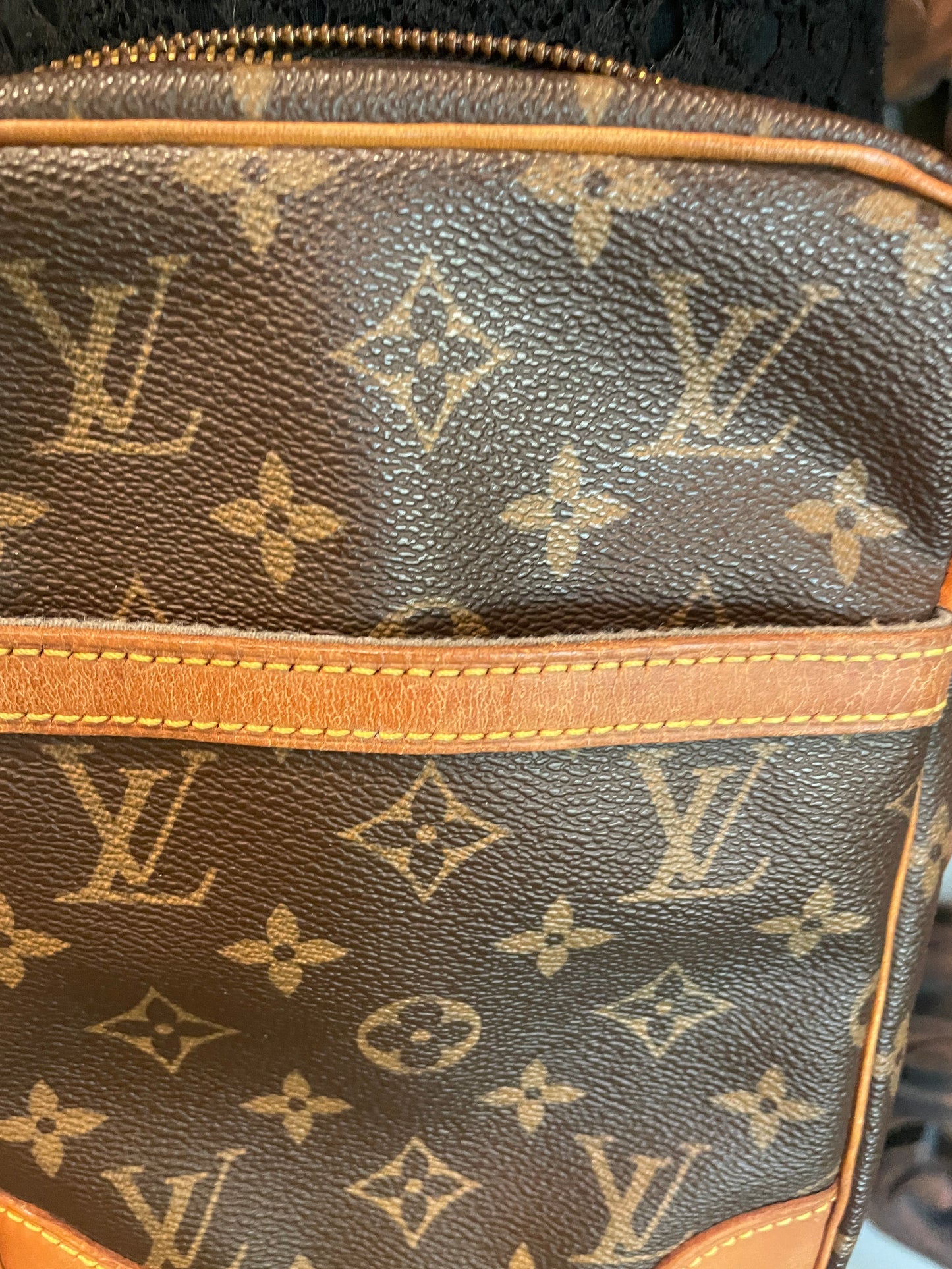 LOUIS VUITTON DANUBE