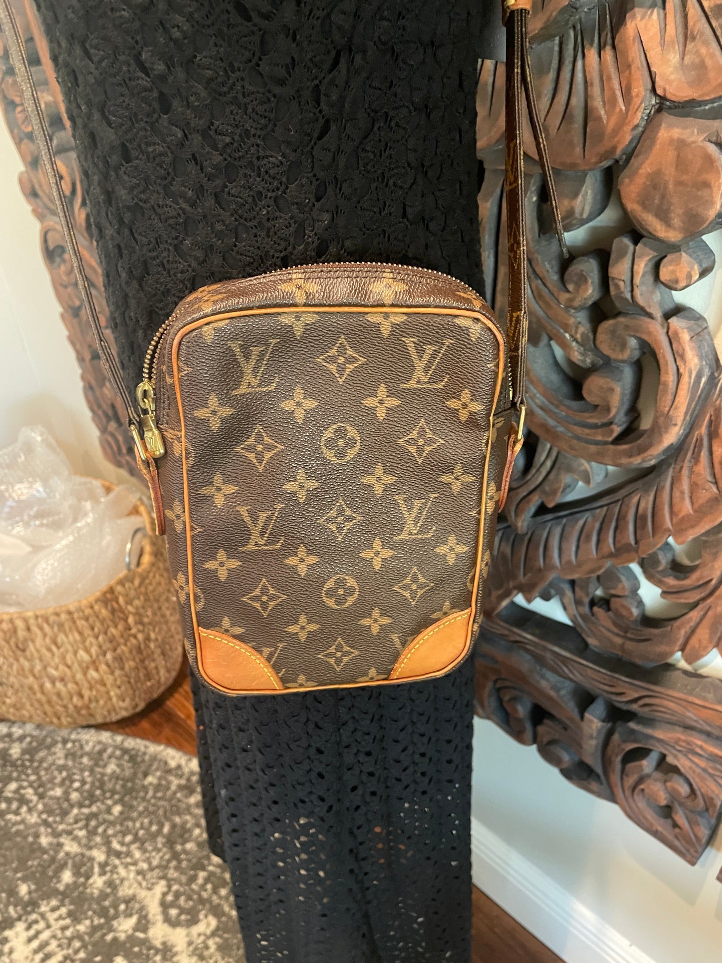 LOUIS VUITTON DANUBE